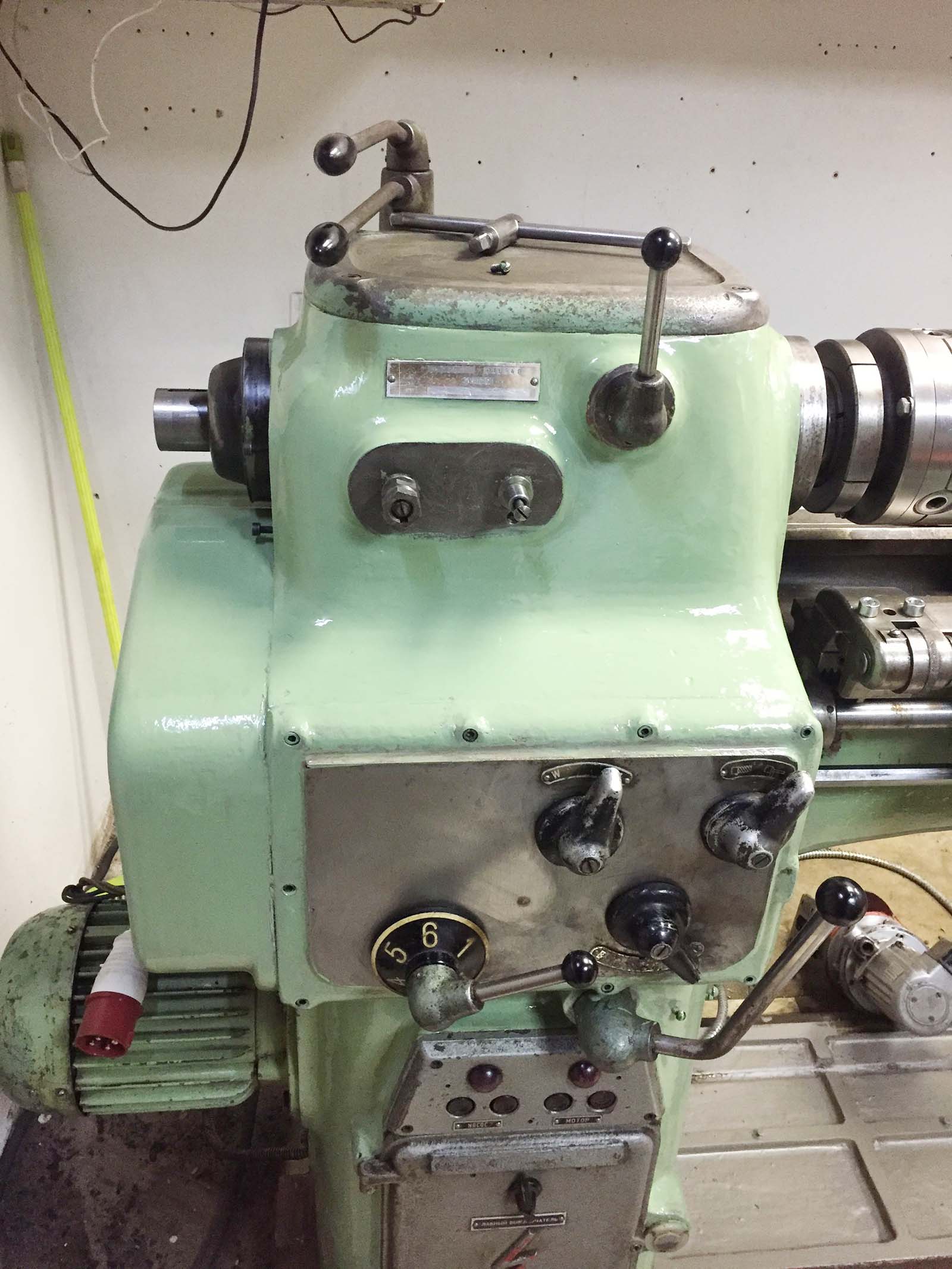 Фото токарно-гвинторізного верстата S-28 Фото токарно-гвинторізного верстата S-28